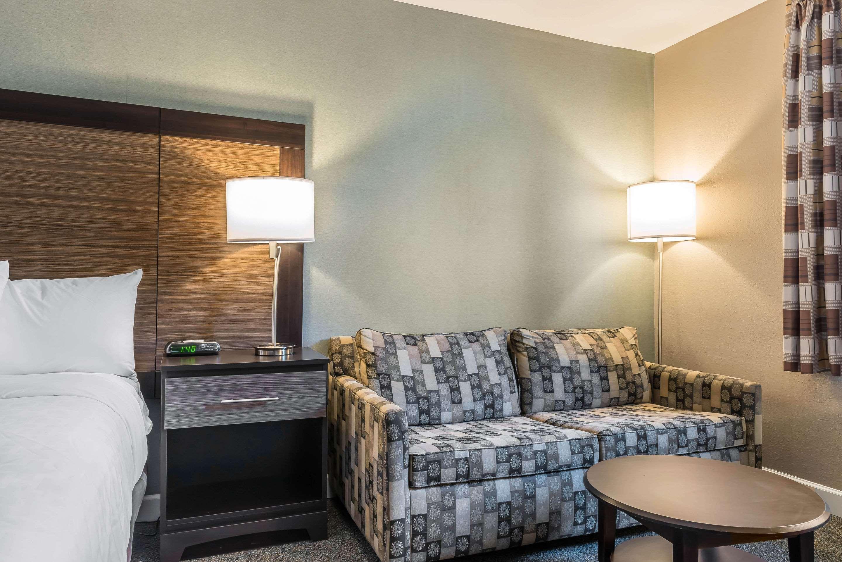 Clarion Inn Belle Vernon Dış mekan fotoğraf