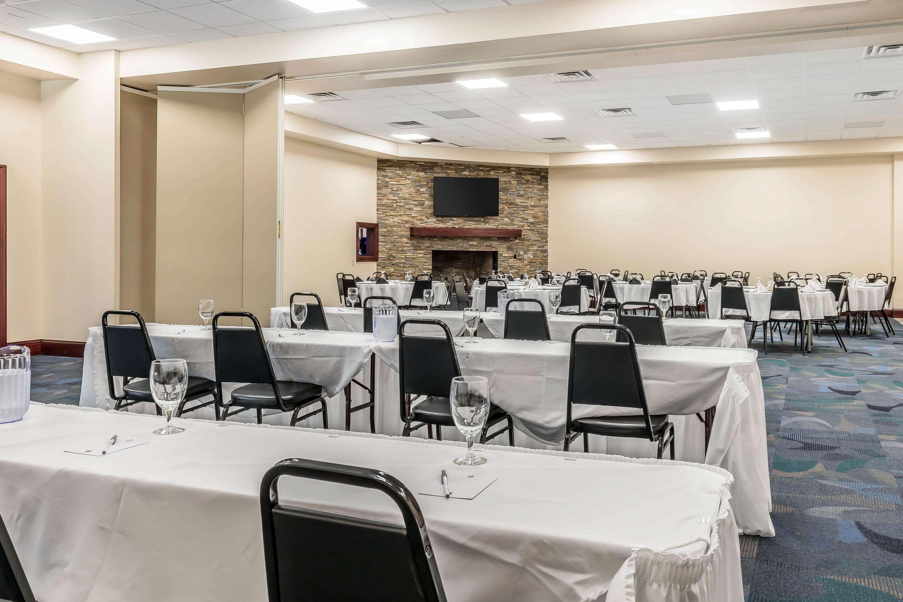 Clarion Inn Belle Vernon Dış mekan fotoğraf