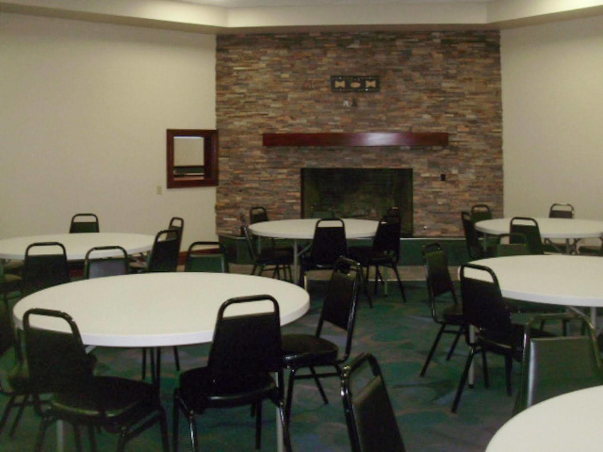Clarion Inn Belle Vernon Dış mekan fotoğraf